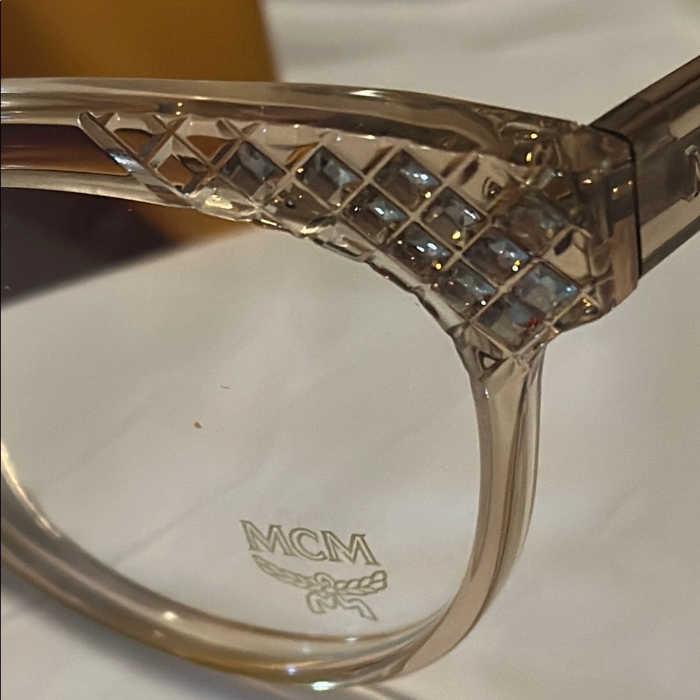 MCM MCM2643R-237 Eyeglasses and case Timeless Luxury - Picture 7 of 16